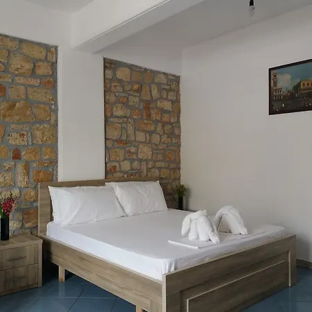 Sunset Pensión Himarë