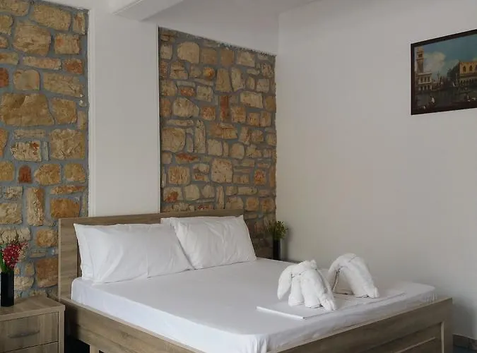 Sunset Guest house Himare